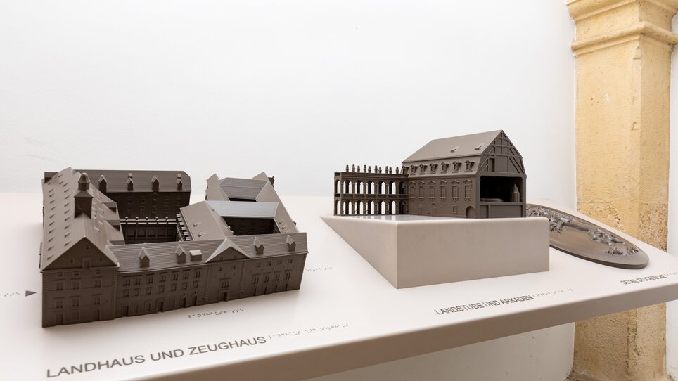 Touch model of the Landhaus and armoury in Graz | © Graz Tourismus - Harry Schiffer Touch model of the Landhaus and armoury in Graz | © Graz Tourismus - Harry Schiffer