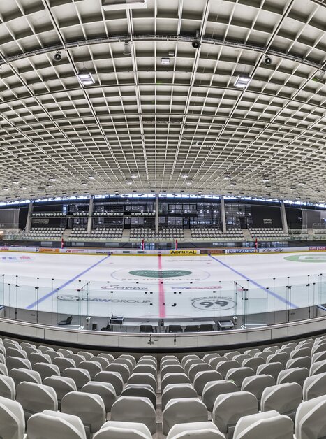 Panoramic view of the empty Merkur Ice Arena in Graz. | © MCG - Krug