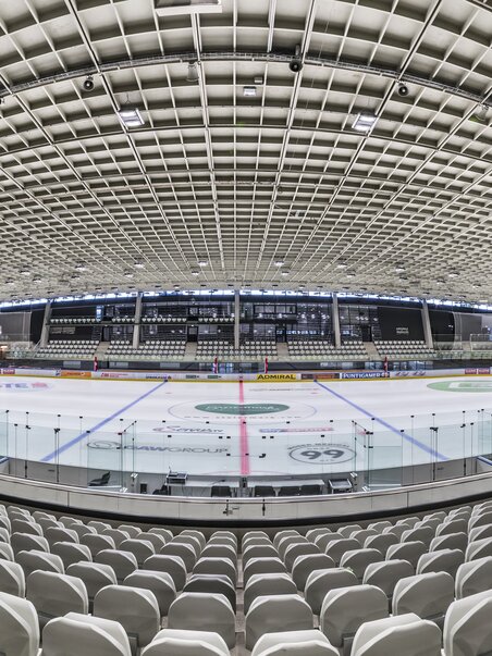 Panoramic view of the empty Merkur Ice Arena in Graz. | © MCG - Krug
