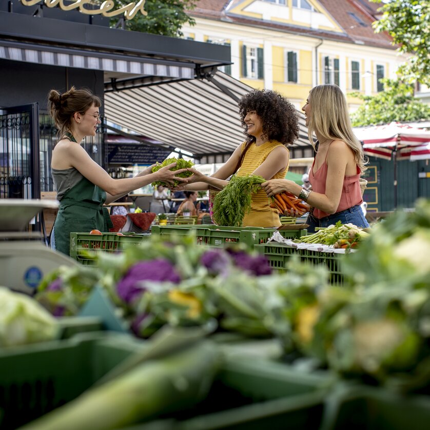 Mercato contadino Kaiser-Josef-Markt | © Graz Tourismus - Tom Lamm