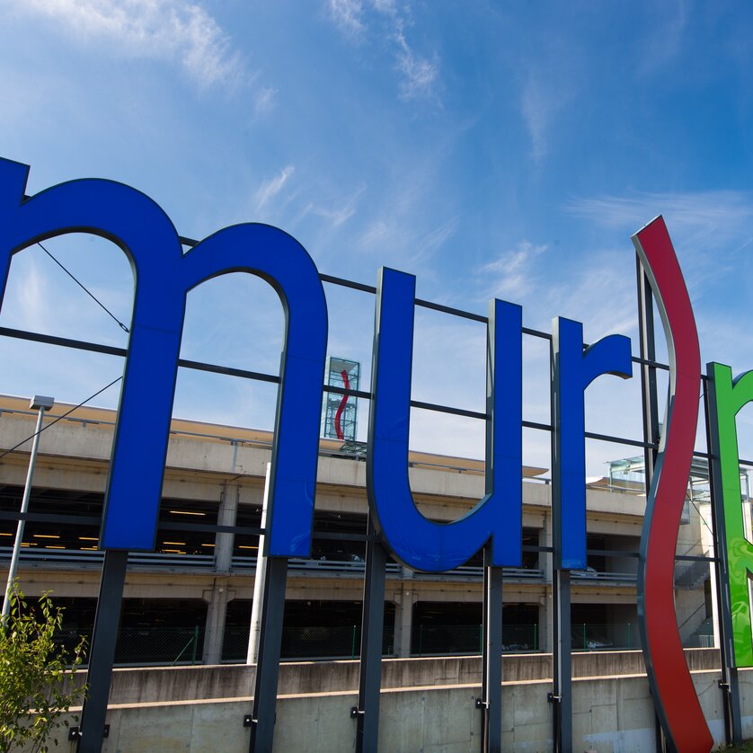 © Graz Tourismus - Harry Schiffer Murpark sign in Graz | © Graz Tourismus - Harry Schiffer