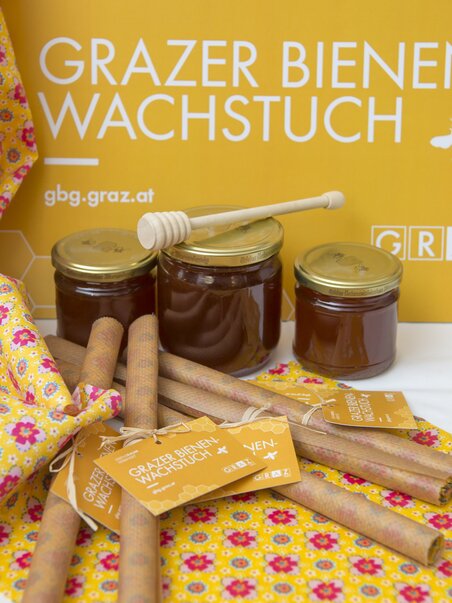 Prodotti con involucri di cera d'api e miele di Graz. | © Graz Tourismus - Harry Schiffer