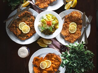 3 Goldene Kugeln | © 3 Goldene Kugeln 3 Goldene Kugeln | © 3 Goldene Kugeln