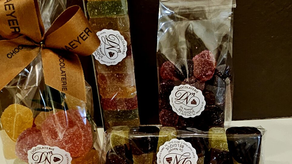 Varietà di dolci fruttati della Chocolaterie de Naeyer. | © Christian Kober