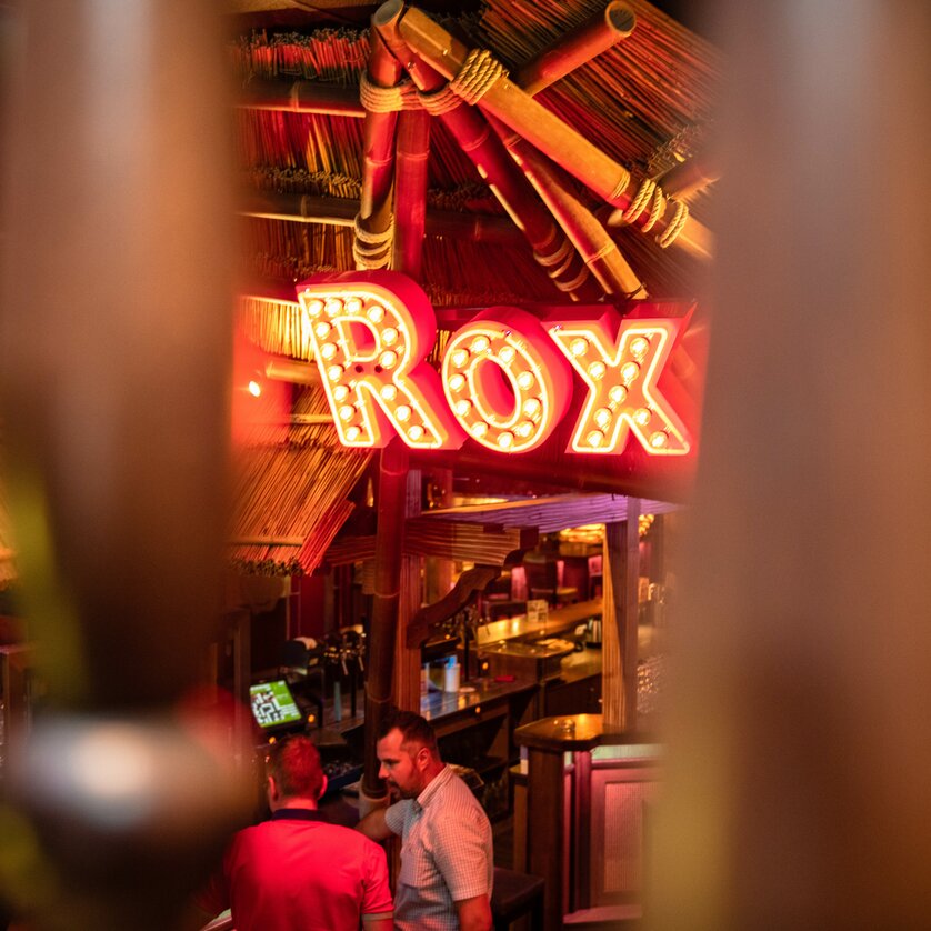 ROX Bar & Grill - Impression #1