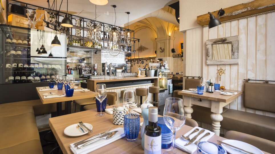 Interior of El Pescador restaurant with stylish decoration. | © El Pescador - Werner Krug