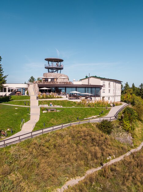 Fürstenstand mountain restaurant in Graz with panoramic view. | © Graz Tourismus - Mias Photoart