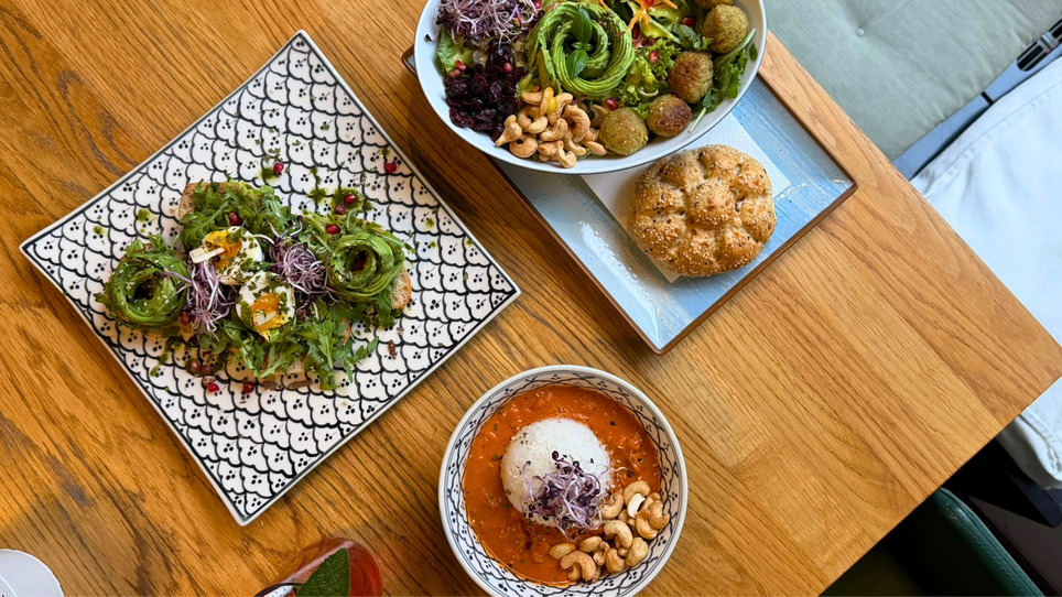 Piatto biologico vario al PARKS Bio Fairtrade Coffee & Shop. | © Graz Tourismus
