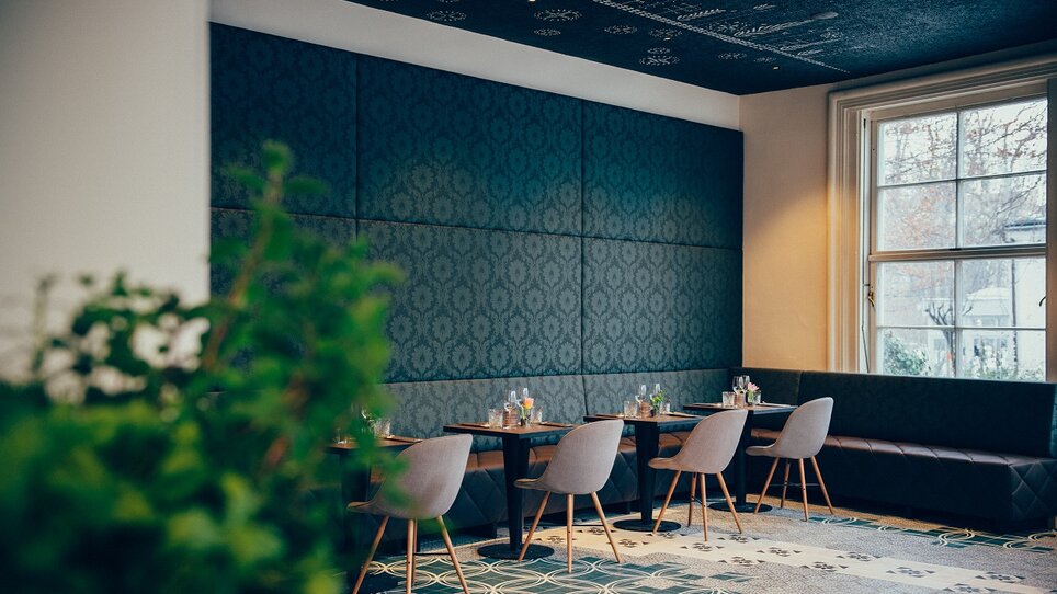 Café Promenade I Mangiare e bere a Graz | © Promenade - Joel Kernasenko Caffè elegante con mobili eleganti e atmosfera chic. | © Promenade - Joel Kernasenko