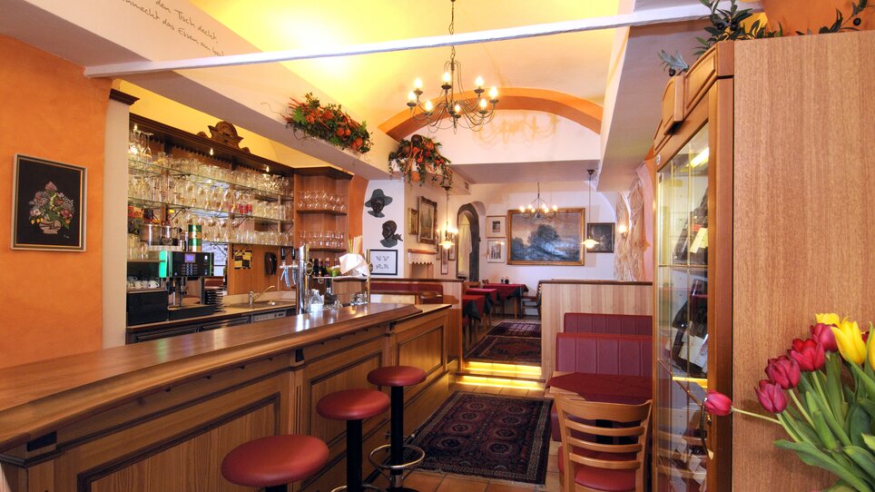 Atmosfera accogliente e bar al Welscher Stub‘n a Graz. | © Welscher Stubn