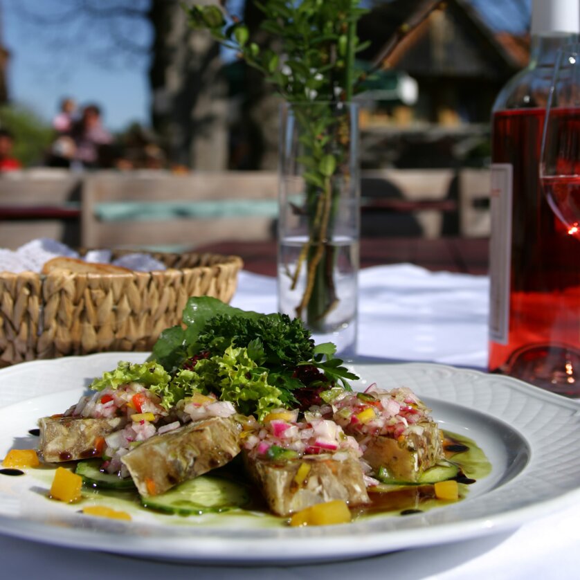 Steirische Jause und Wein | © Graz Tourismus - Harry Schiffer