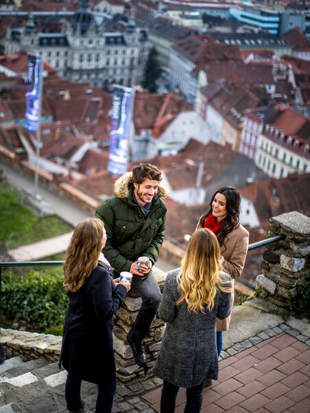 Grazer Schlossberg - mit Blick über die Stadt | © Graz Tourismus - Tom Lamm