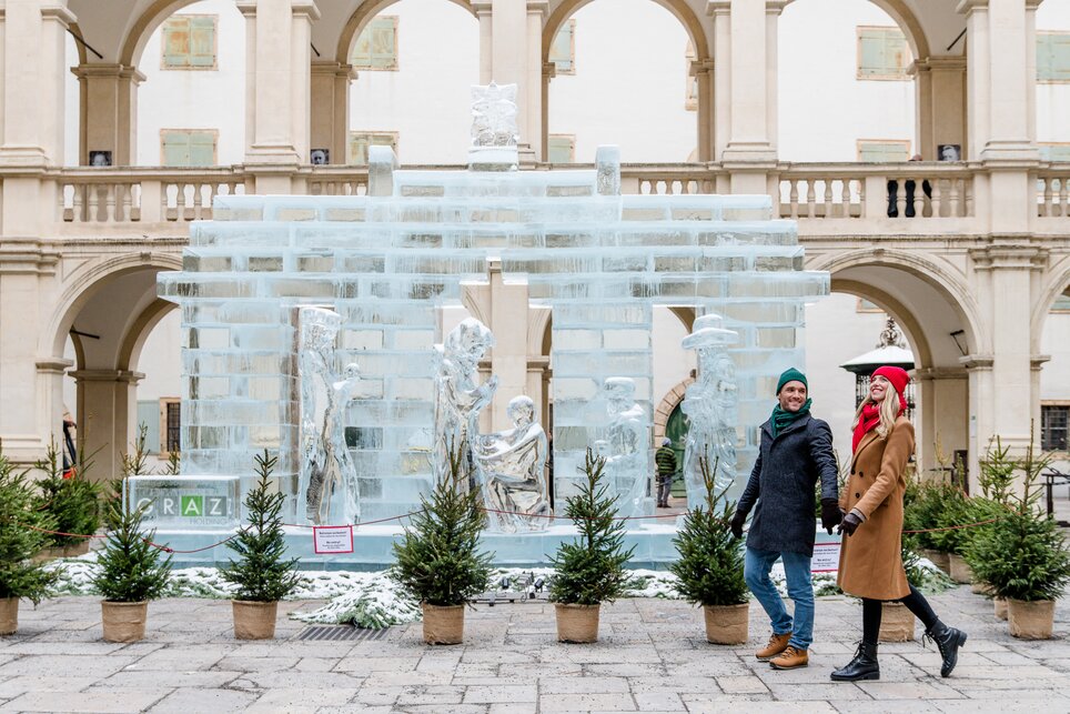 Eiskrippe im Landhaushof I Graz im Advent | © Graz Tourismus - Mias Photoart