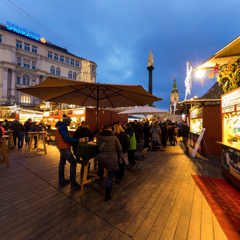 Adventmarkt am Eisernen Tor | © Graz Tourismus - Harry Schiffer Adventmarkt am Eisernen Tor | © Graz Tourismus - Harry Schiffer