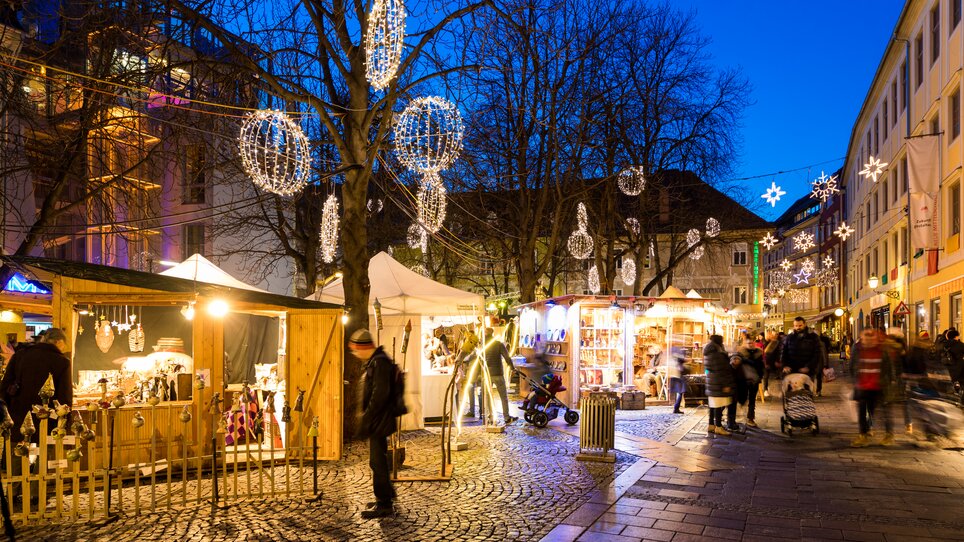 Mercatino artigianale alla Färberplatz | © Graz Tourismus - Harry Schiffer