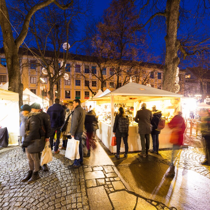 Kunsthandwerksmarkt am Färberplatz | © Graz Tourismus - Harry Schiffer Kunsthandwerksmarkt am Färberplatz | © Graz Tourismus - Harry Schiffer