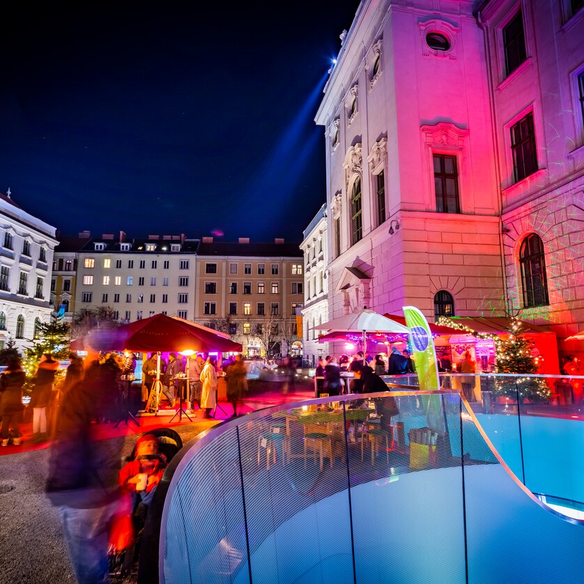 Advent market in the Joanneum quarter | © Graz Tourismus - Werner Krug Advent market in the Joanneum quarter | © Graz Tourismus - Werner Krug