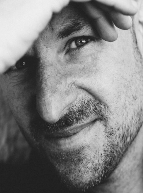 Portait Philipp Hochmair | © Ingo Pertramer