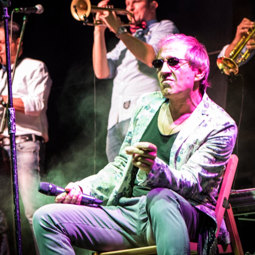 Adriano Celentano Tribute Band | © Lui e gli amici del re Bild Adriano Celentano Tribute Band auf der Bühne | © Lui e gli amici del re