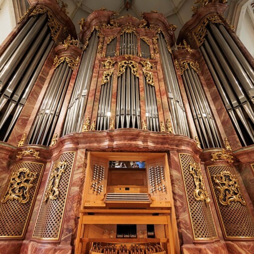 Domorgel Graz | © Sonntagsblatt - Gerd Neuhold Organo decorato con ornamenti dorati e tubi. | © Sonntagsblatt - Gerd Neuhold