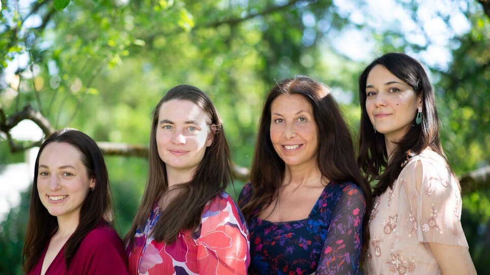 Frauen spielen Frauen Eva  und Agnes Bajic, Sofija Krsteska, Irma Servatius | © Thomas  Klehl