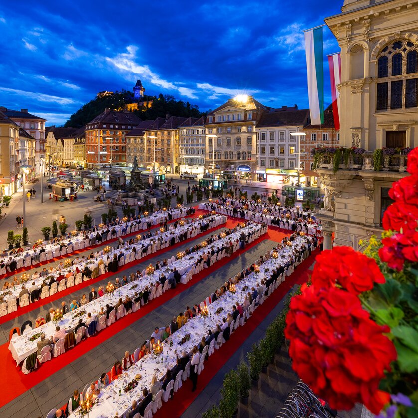 Long Table of Graz | © Graz Tourismus - Harry Schiffer Long Table of Graz | © Graz Tourismus - Harry Schiffer
