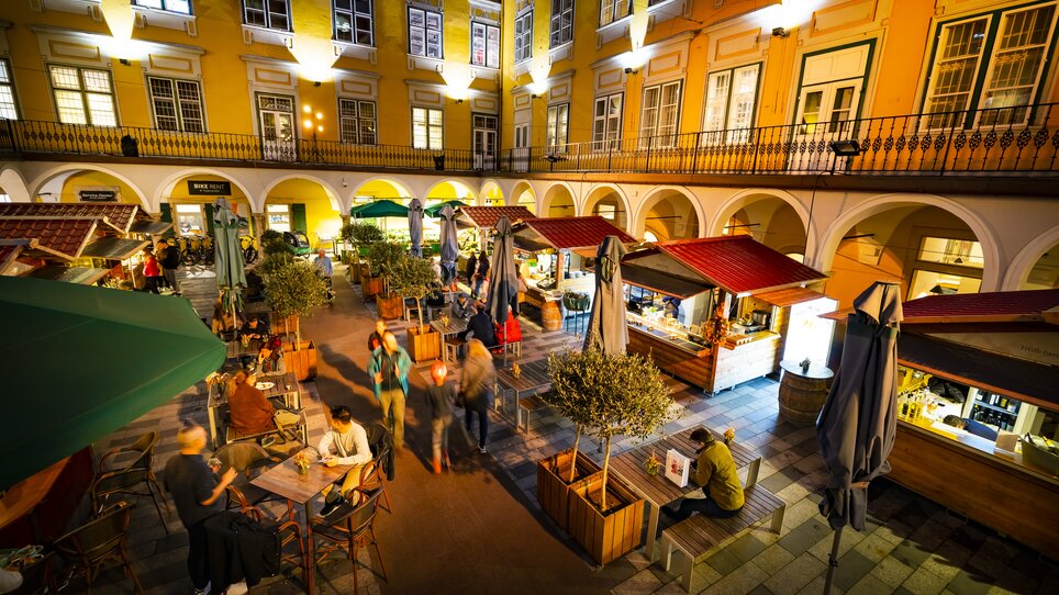 Trüffelmarkt im Paradeishof | © Graz Tourismus - Werner Krug