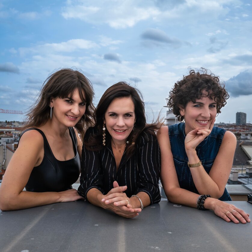 Schick Sisters Stories | © Elisa Maier Schick Sisters Stories | © Elisa Maier