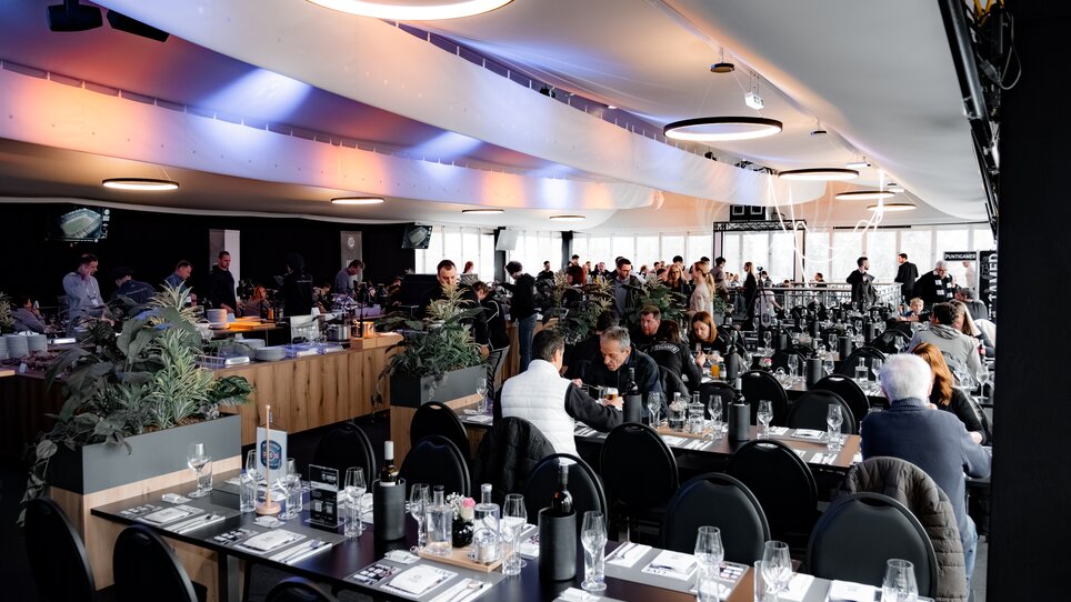 View inside LONGIN GRAWE CLUB 1909 during an event. | © Sebastian Atzler