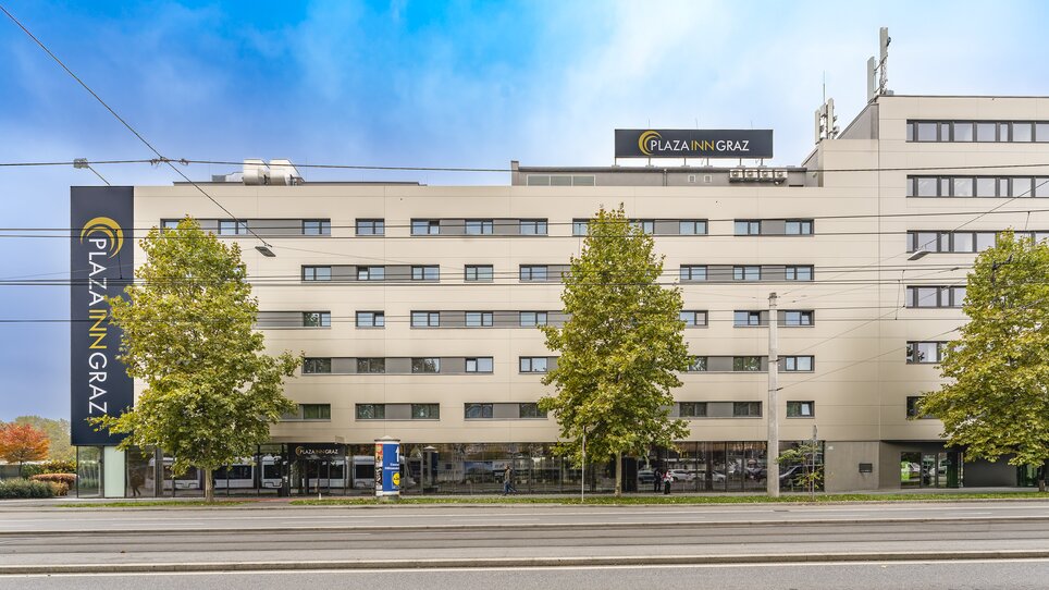 Außenansicht des PLAZA INN Graz Messe, einem wichtigen Standort für Tagungen und Konferenzen in Graz. | © PLAZA INN Graz Messe