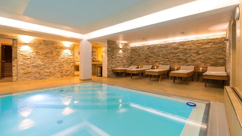 Interior featuring pool facilities at Hotel Süd, suitable for events. | © Hotel Süd 