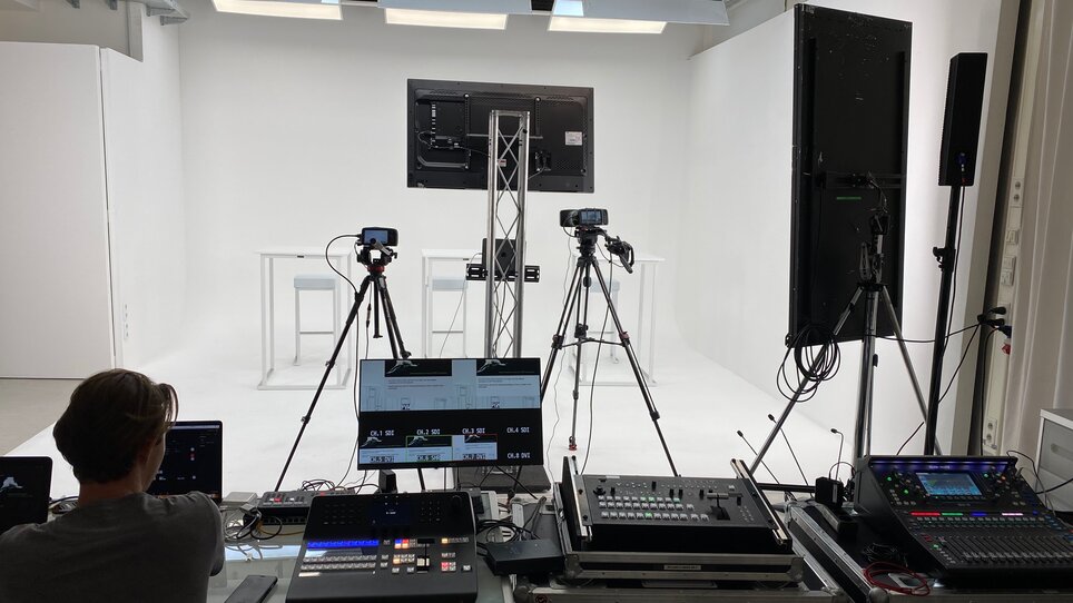 White Studio | © Helmut Knapp