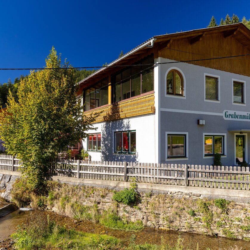 Gasthof Grabenmühle außen | © TV Region Graz-Schiffer Gasthof Grabenmühle außen | © TV Region Graz-Schiffer