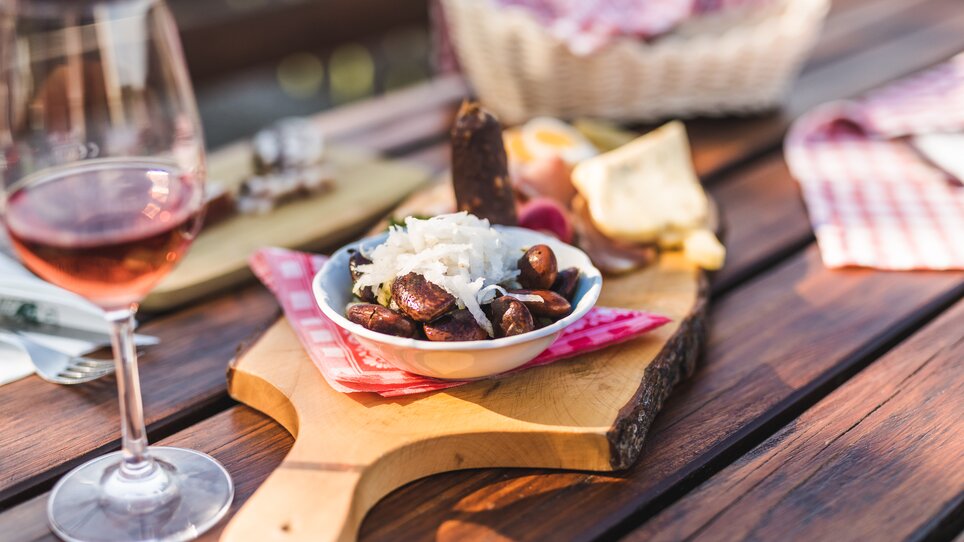 Buschenschank Dokter Käferbohen | © Lipizzanerheimat - Die Abbilderei