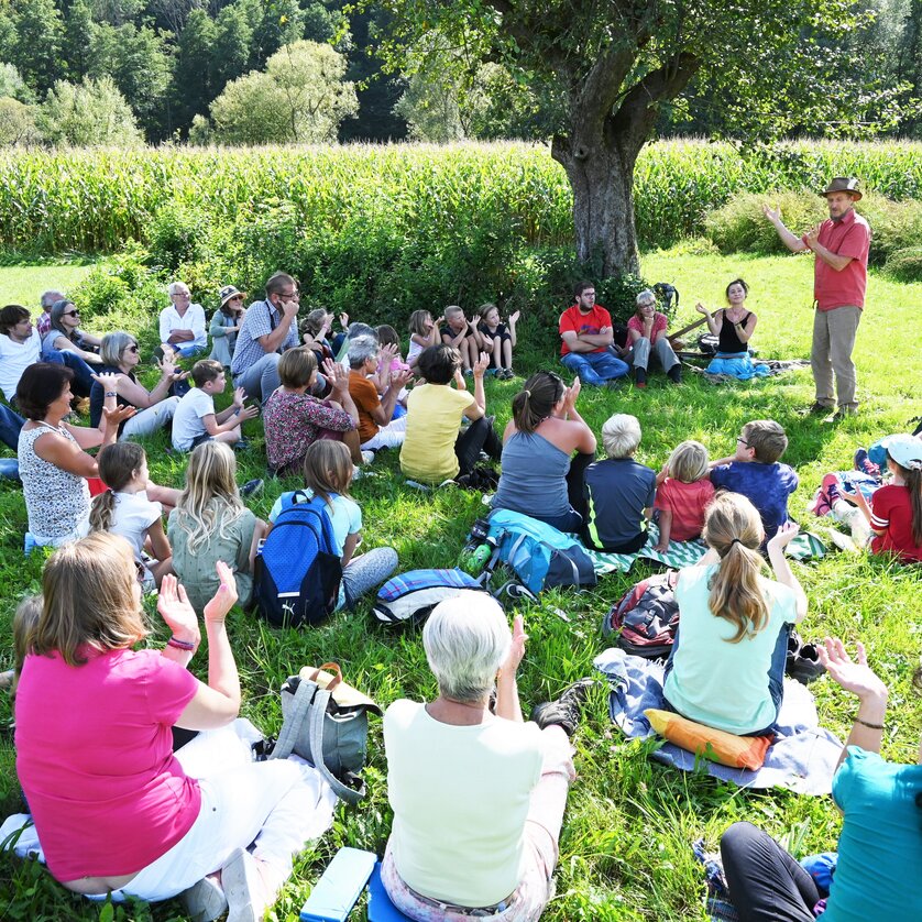 Storytelling in the great outdoors | © Freude-an-Märchen Storytelling in the great outdoors | © Freude-an-Märchen