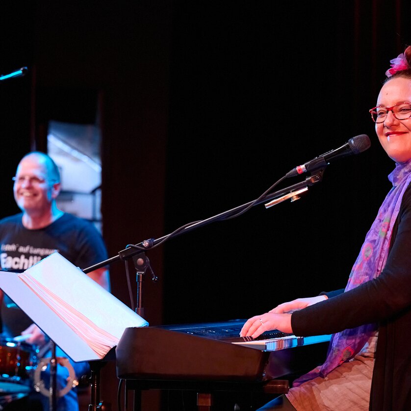 Nanes-Swing-Cafe-Variety-EmailWerk | © FLAUSEN Nanes-Swing-Cafe-Variety-EmailWerk | © FLAUSEN