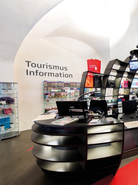 Modern tourist information center with creative design and services. | © Graz Tourismus - Harry Schiffer