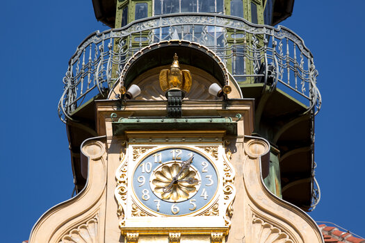 Detailaufnahme des Grazer Glockenspiels mit Uhr. | © Graz Tourismus - Harry Schiffer