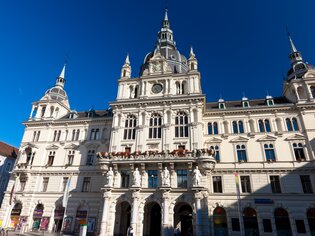Das prächtige Rathaus in Graz mit beeindruckender Architektur. | © Graz Tourismus - Harry Schiffer