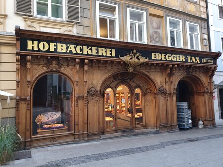 Detail view of Edegger-Tax bakery in Graz, established in 1569. | © Gudrun Krinzinger - Reisebloggerin