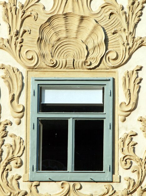 Facciata ornata con finestra del Luegghaus a Graz. | © Graz Tourismus - Harry Schiffer