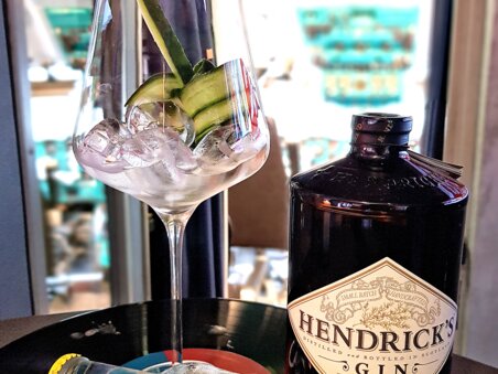 Ein Glas Gin-Tonic mit Hendrick's Gin und Tonic Water. | © NOVAPARK