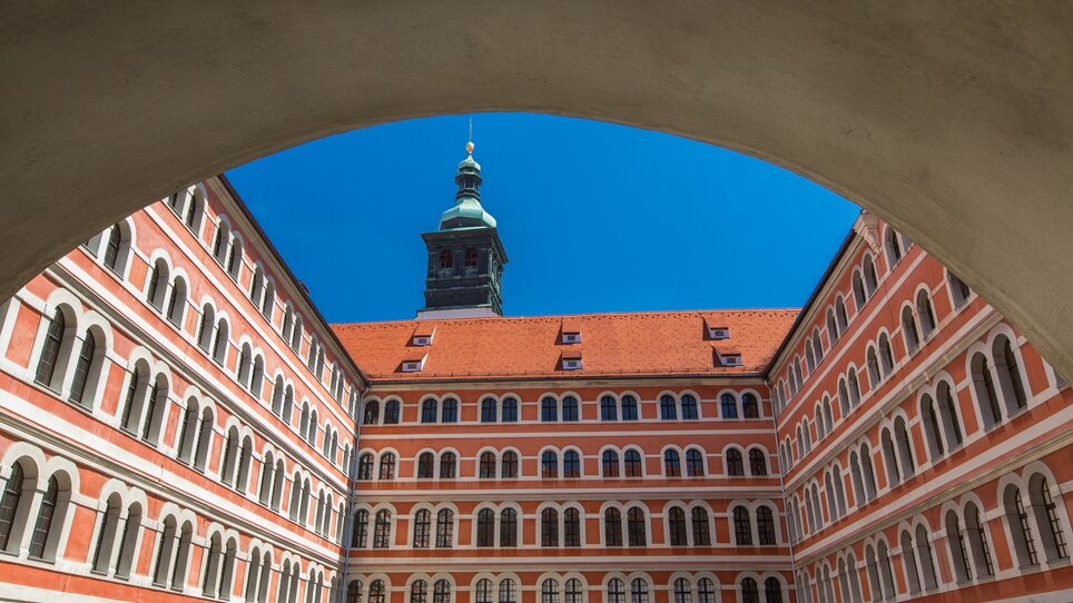 Ansicht Innenhof des Priesterseminar  | © Graz Tourismus - Harry  Schiffer