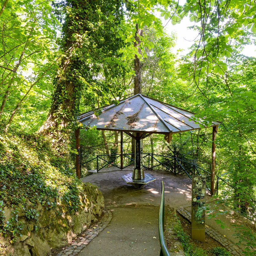 Parapluie am Grazer Schlossberg | © Graz Tourismus - Harry Schiffer Parapluie am Grazer Schlossberg | © Graz Tourismus - Harry Schiffer