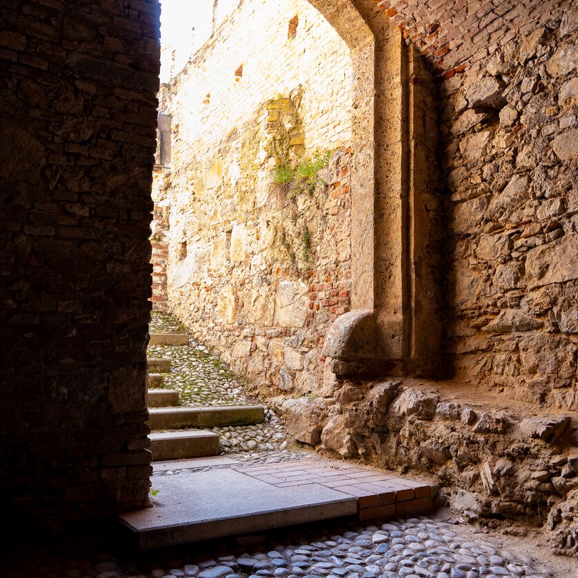 Gothic gate on the Schlossberg in Graz | © Graz Tourismus - Harry Schiffer View of a Gothic gate on the Schlossberg in Graz. | © Graz Tourismus - Harry Schiffer