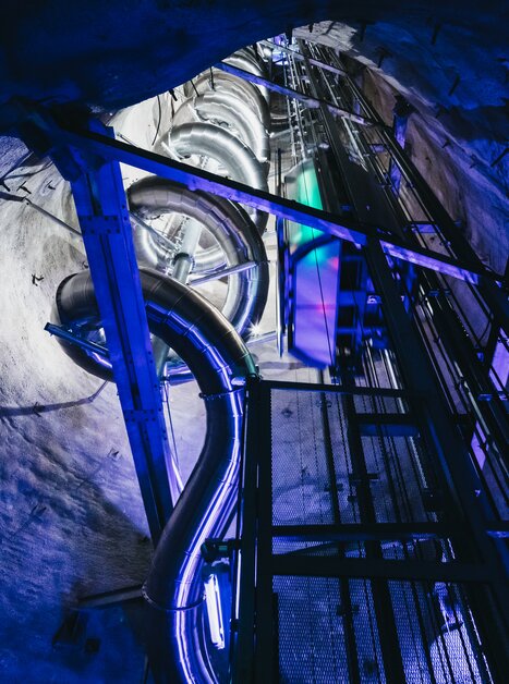 View of The Slide in Graz, illuminated with colorful lights. | © Diesel Heldentheater