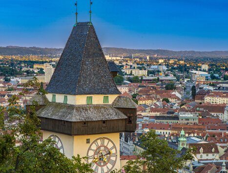 Il Torre dell'Orologio di Graz offre una vista sulla città di Graz. | © Graz Tourismus -  eibl