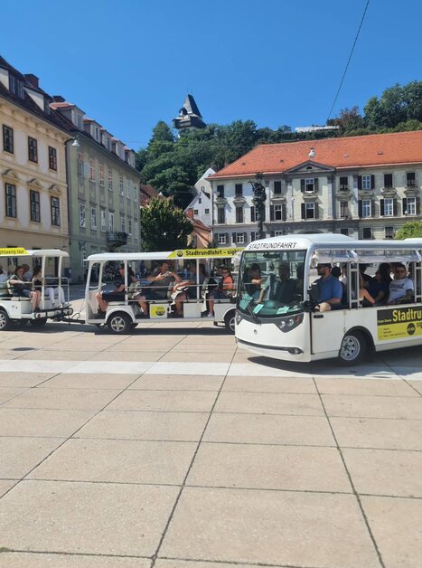 Through Graz with the citytbus | © Graz Stadtrundfahrten