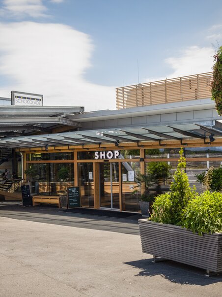 Besuch bei der Zotter Erlebniswelt mit einem modernen Shop. | © Zotter Schokolade