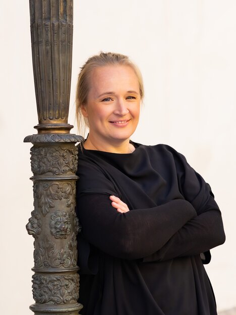 Ritratto di Nadja Albrecht - dipendente del centro informazioni turistiche della regione di Graz | © Graz Tourismus - Werner Krug